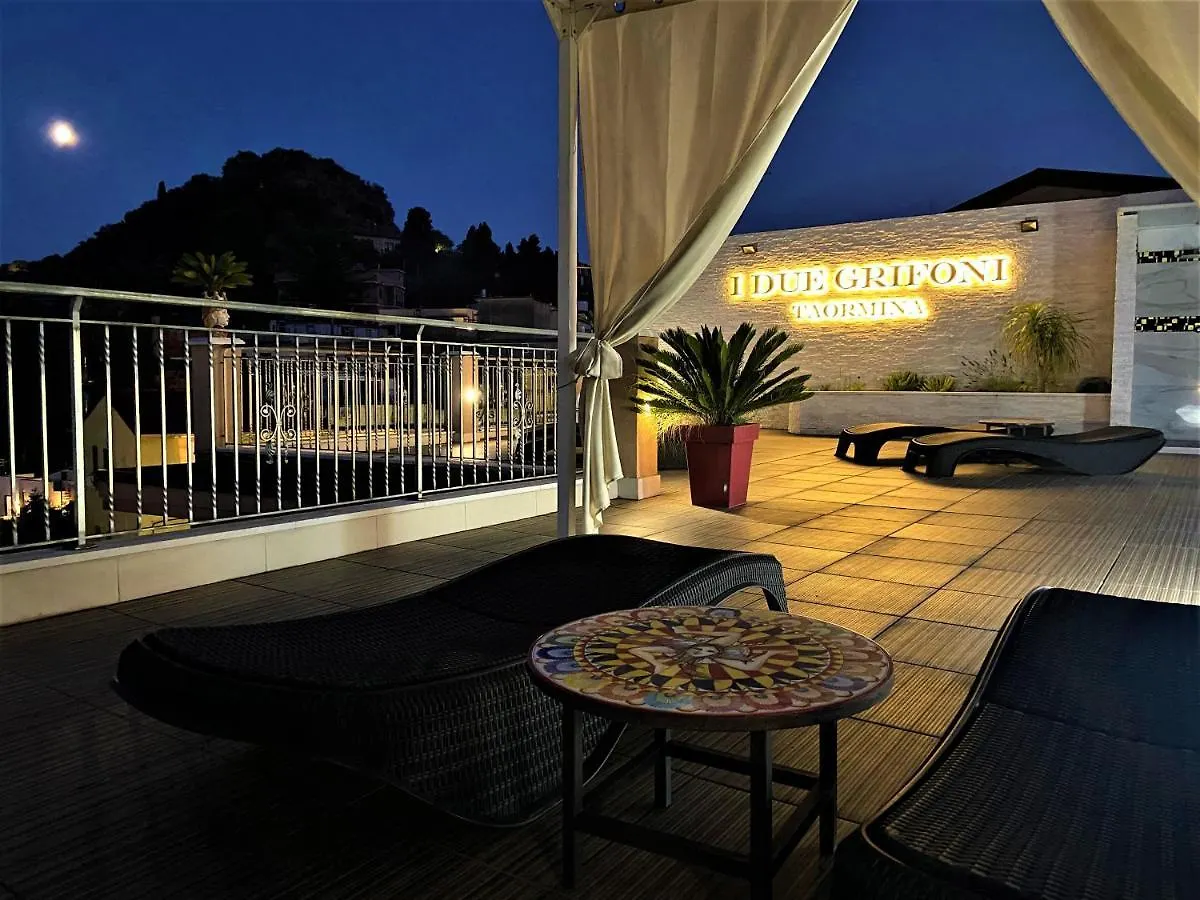 I Due Grifoni Studio Flat Taormine 0*,