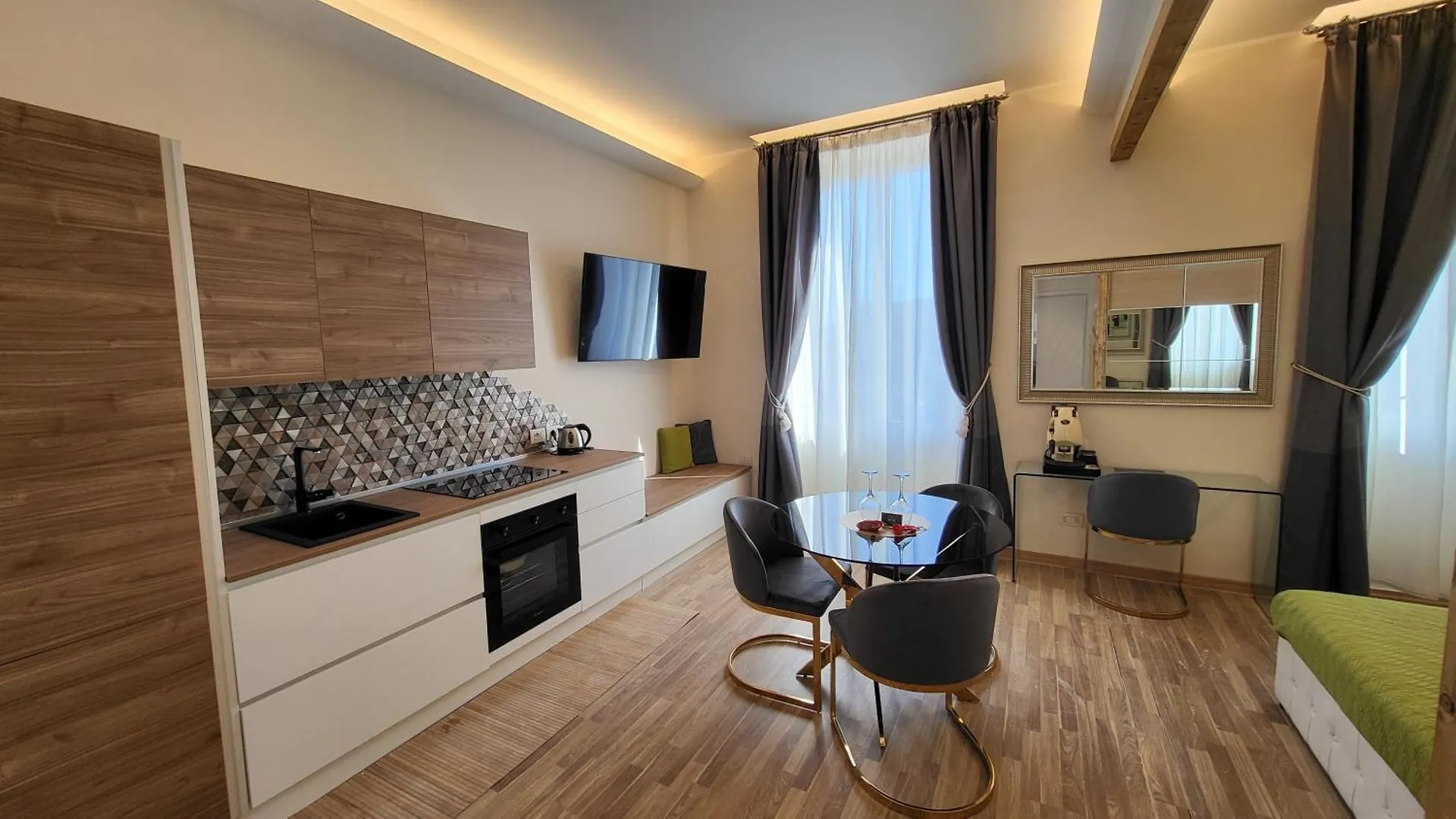 I Due Grifoni Studio Flat Taormine 0*,  Italie